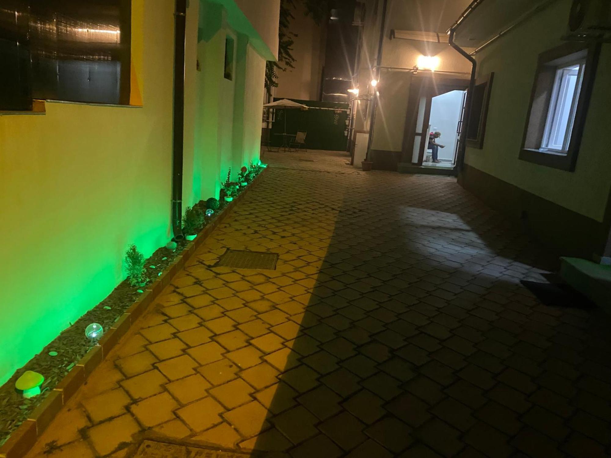 Cazan House Hostel บูคาเรสต์ ภายนอก รูปภาพ
