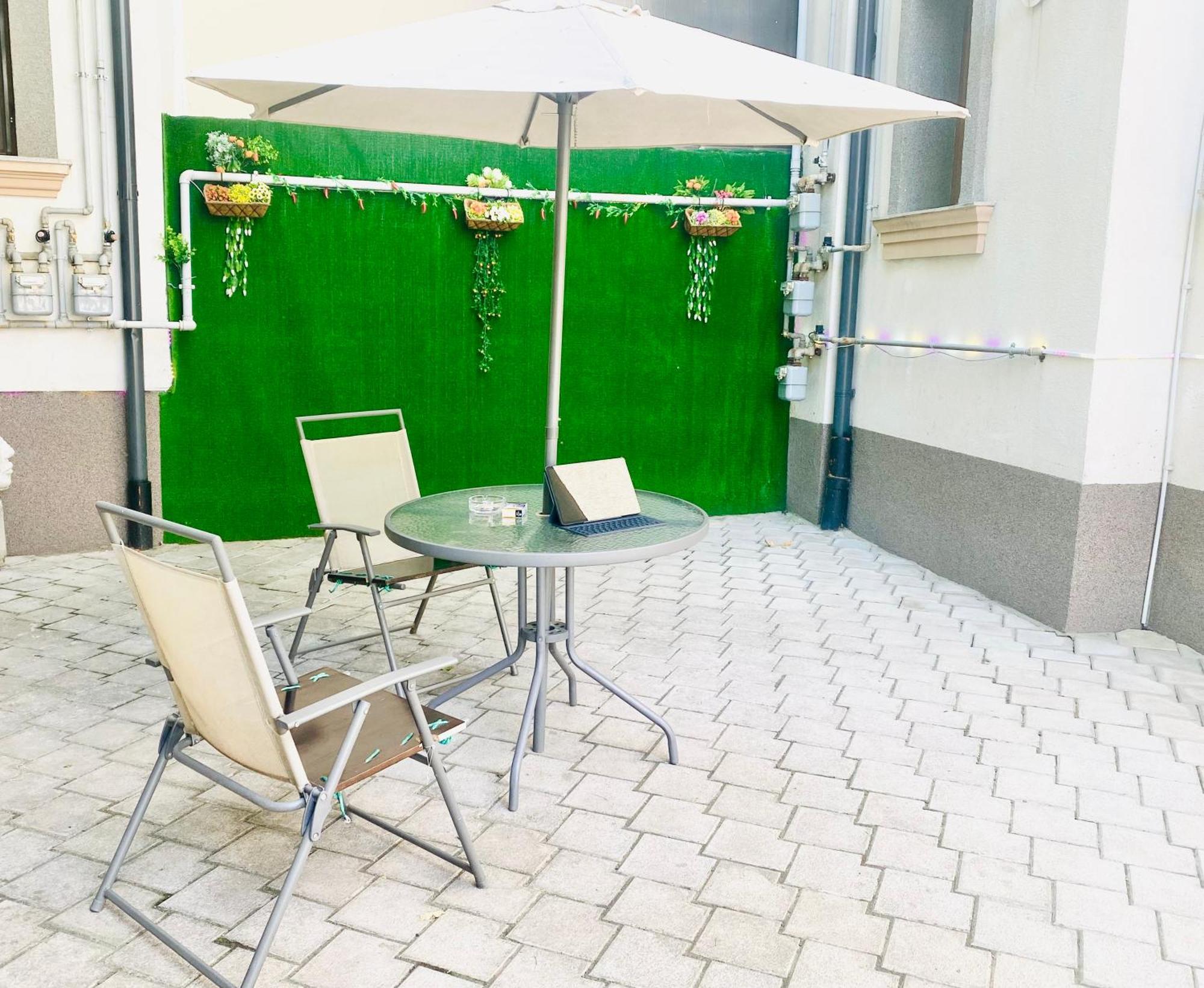 Cazan House Hostel บูคาเรสต์ ภายนอก รูปภาพ